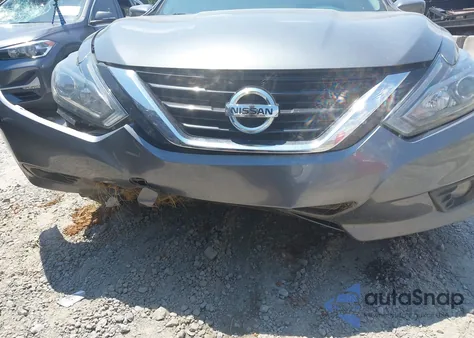 2018 Nissan Altima 2.5 Sr z USA, uszkodzony, nr VIN 1N4AL3AP5JC160552